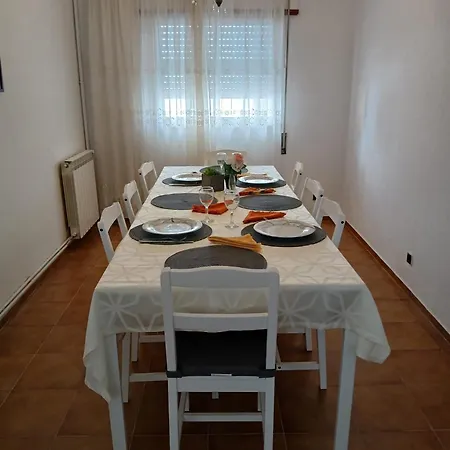 Moradia Maria Do Ceu * ויירה דה לייריה