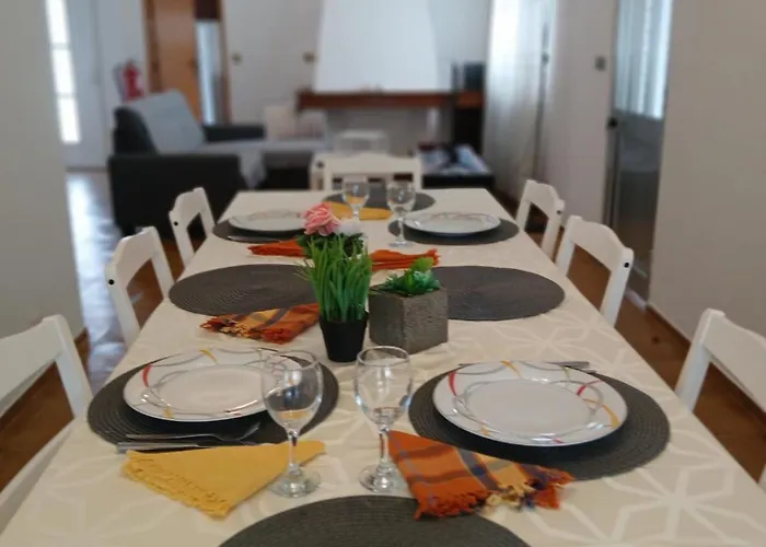 Moradia Maria Do Ceu * Виейра-де-Лейрия